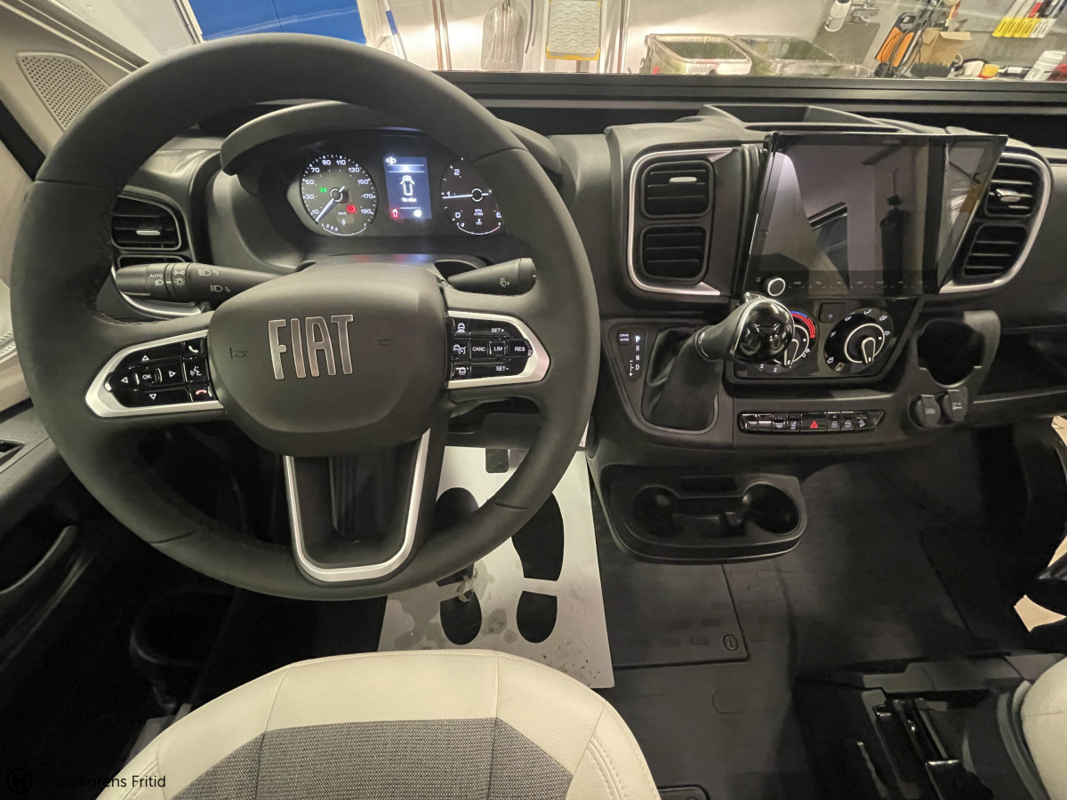 Adria TWIN 640 SLB 60Y TRUMA VÄRME LÅNGBÄDDAR, bild 19 av 24