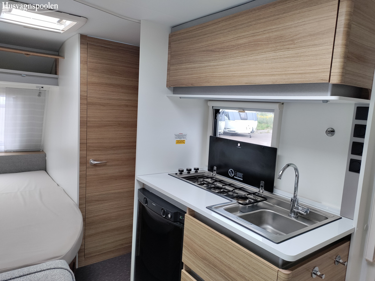 Adria ALTEA 432PX Dubbelbädd, Markis, bild 8 av 12