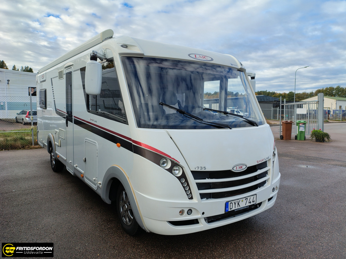 LMC I 745 Explorer Sportline, Automat, Låga enkelbäddar, bild 1 av 19