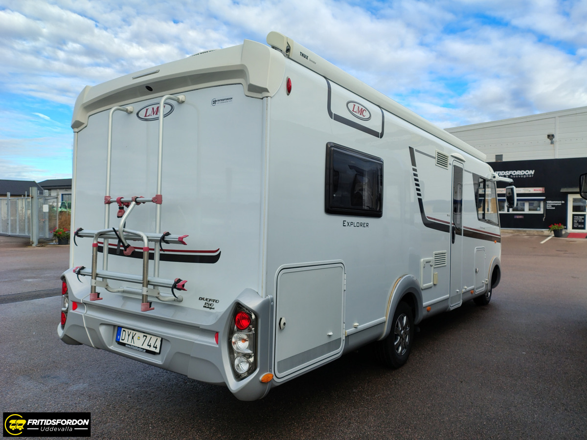 LMC I 745 Explorer Sportline, Automat, Låga enkelbäddar, bild 4 av 19