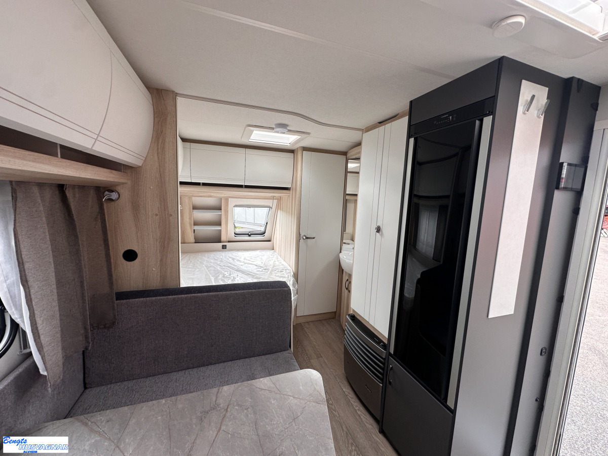 Hobby 400 SFe De Luxe NYHET LÅG TOTALVIKT, bild 7 av 15