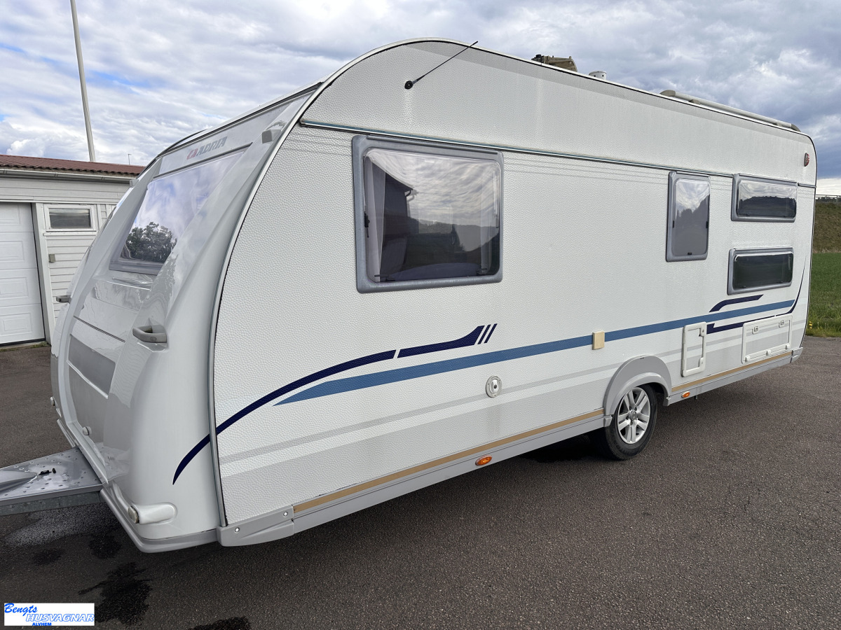 Adria CLASSICA 563 UK ALDE VÅNINGSSÄNG, bild 2 av 19