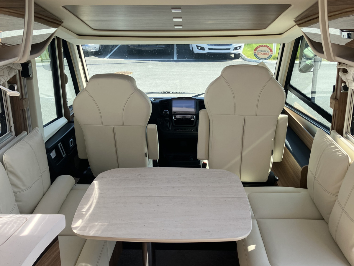 Eura Mobil Sista demo Integra 760 QF ALDE 180hk Automat Skinn Bodels AC- Öppet Lördag -, bild 9 av 20