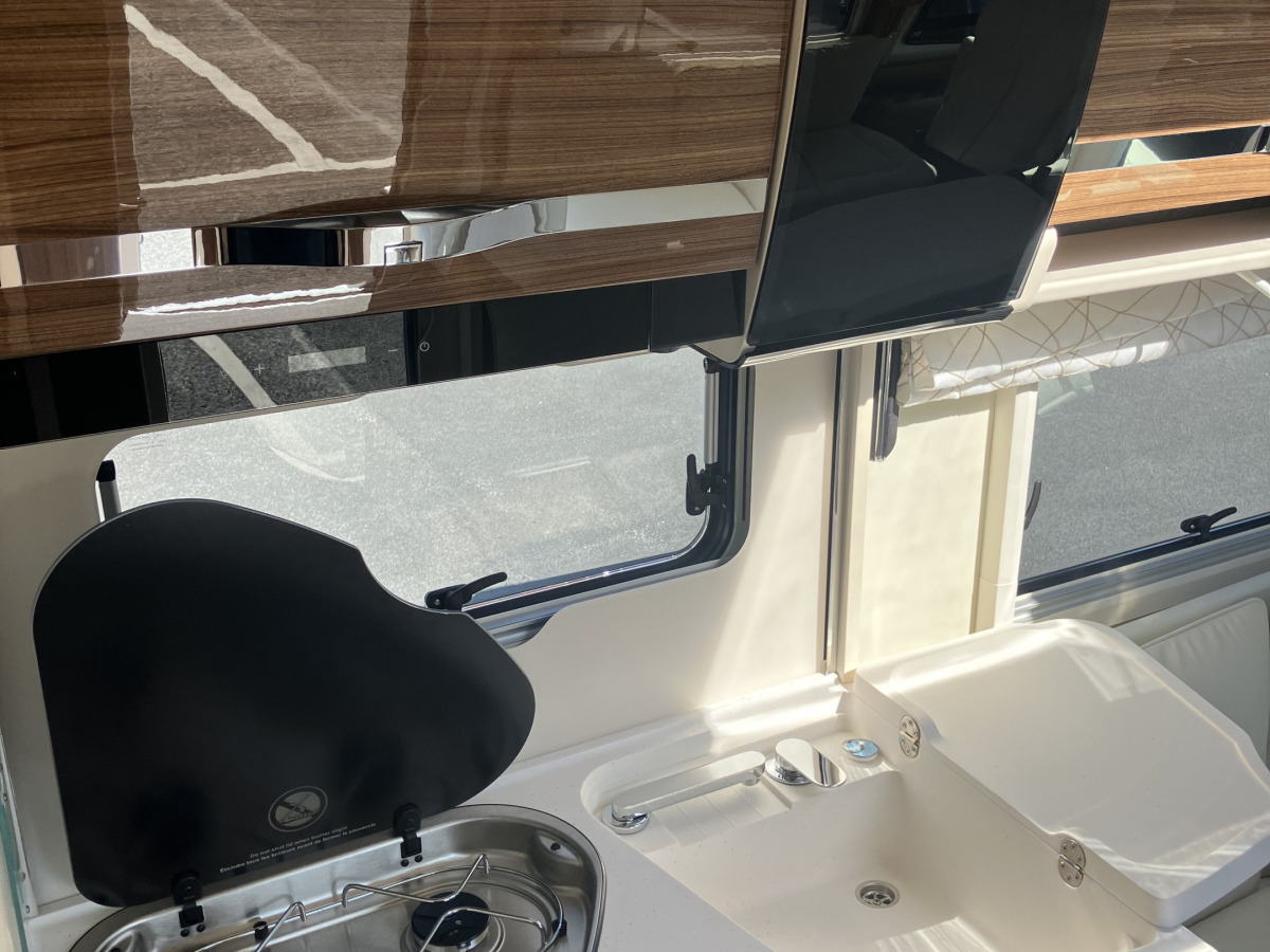 Eura Mobil Sista demo Integra 760 QF ALDE 180hk Automat Skinn Bodels AC- Öppet Lördag -, bild 10 av 20