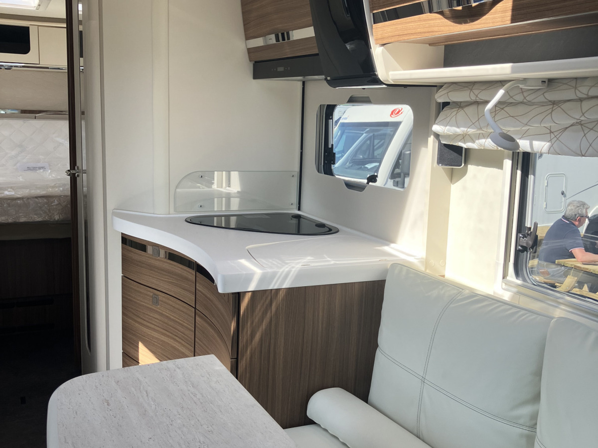 Eura Mobil Sista demo Integra 760 QF ALDE 180hk Automat Skinn Bodels AC- Öppet Lördag -, bild 13 av 20
