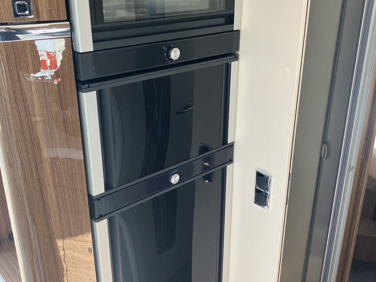 Eura Mobil Sista demo Integra 760 QF ALDE 180hk Automat Skinn Bodels AC- Öppet Lördag -, bild 14 av 20