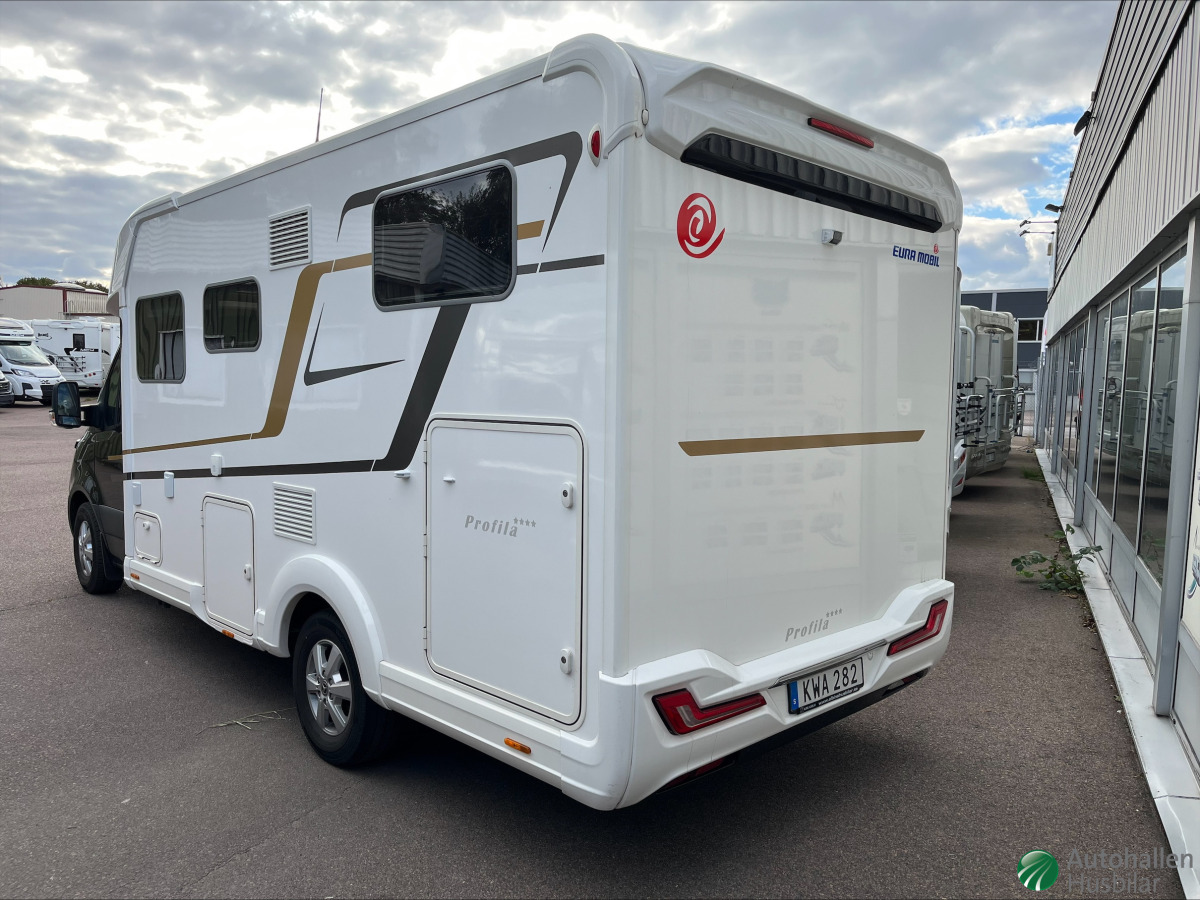 Eura Mobil Årets klipp - PROFILA 696 EP Stödben, bild 2 av 9