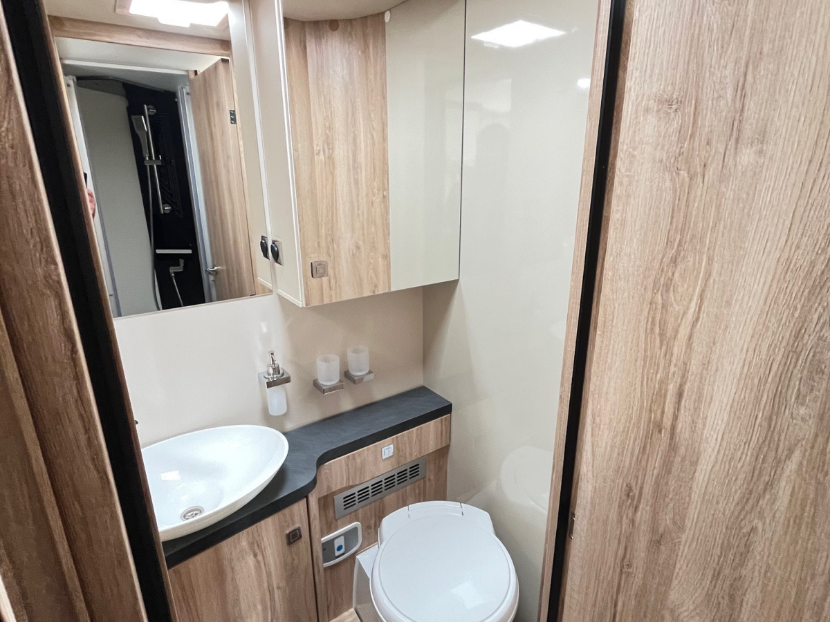 Eura Mobil Integra Line 720 EF KAMPANJ, bild 8 av 9