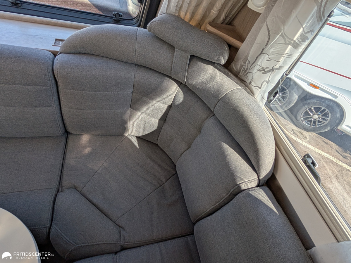 KABE ROYAL 630 TDL KS *Queensbed / Ljus inredning / ALDE, bild 4 av 26