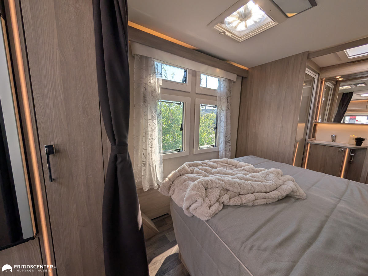 KABE ROYAL 630 TDL KS *Queensbed / Ljus inredning / ALDE, bild 13 av 26