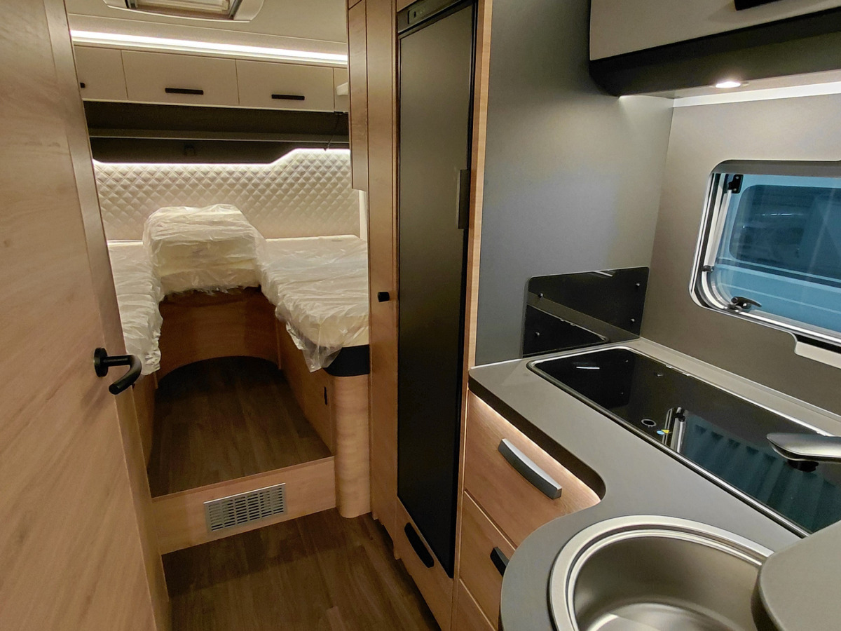 Knaus LVE TI PLATINUM SELECTION 700 MEG, bild 5 av 13