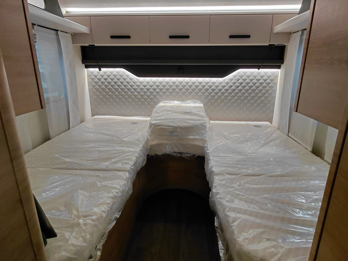 Knaus LVE TI PLATINUM SELECTION 700 MEG, bild 6 av 13