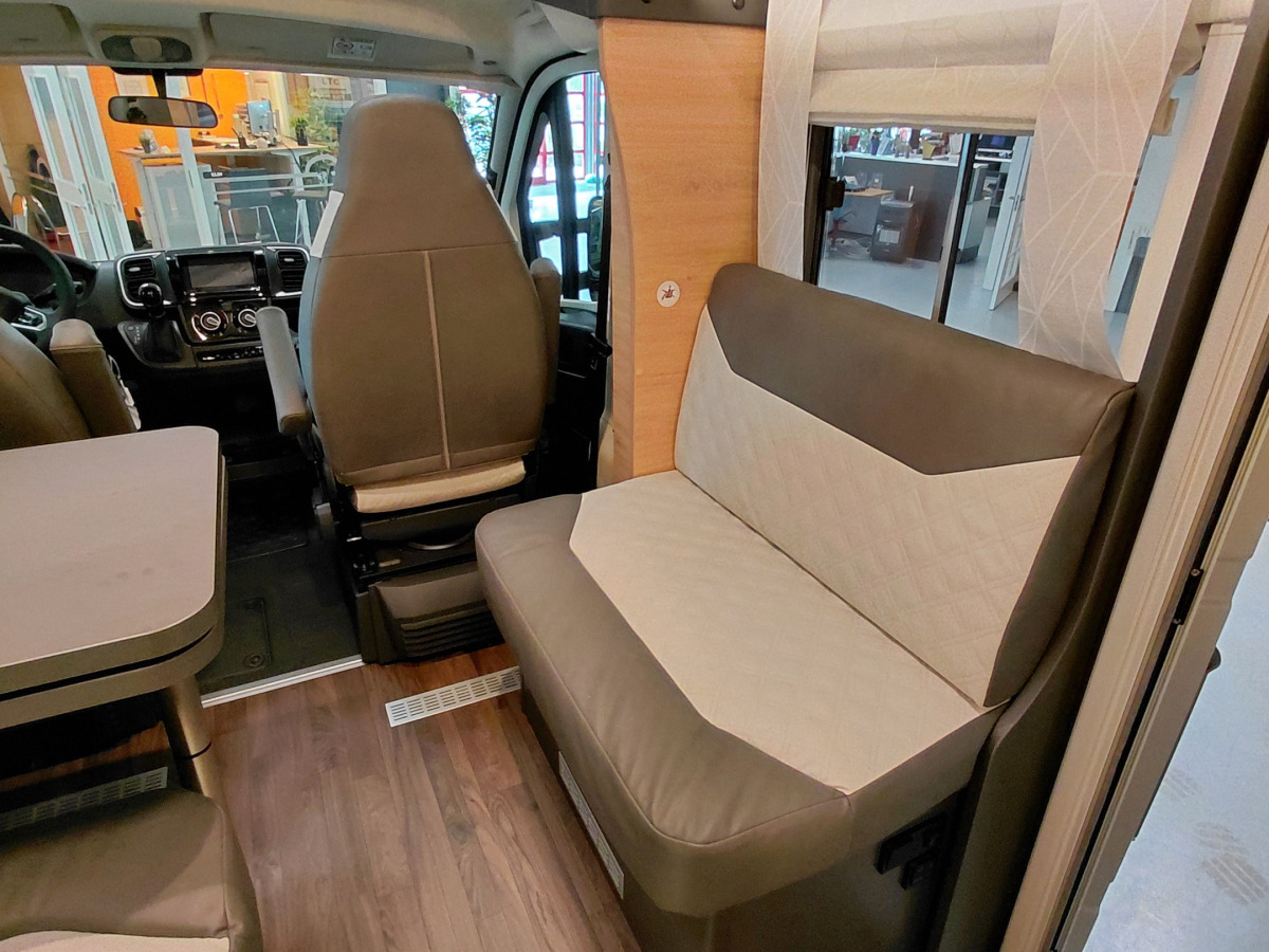 Knaus LVE TI PLATINUM SELECTION 700 MEG, bild 10 av 13