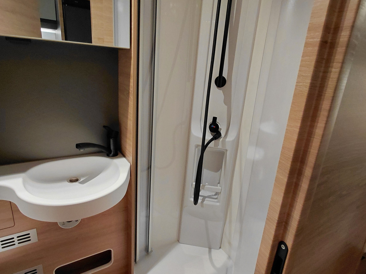 Knaus LVE TI PLATINUM SELECTION 700 MEG, bild 12 av 13