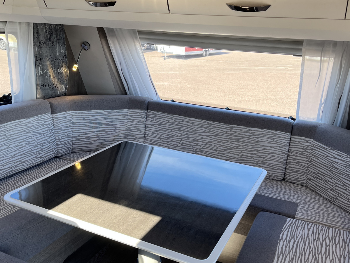 Hobby 660 WFC PRESTIGE // Alde // AC // Cityvatten, bild 10 av 21