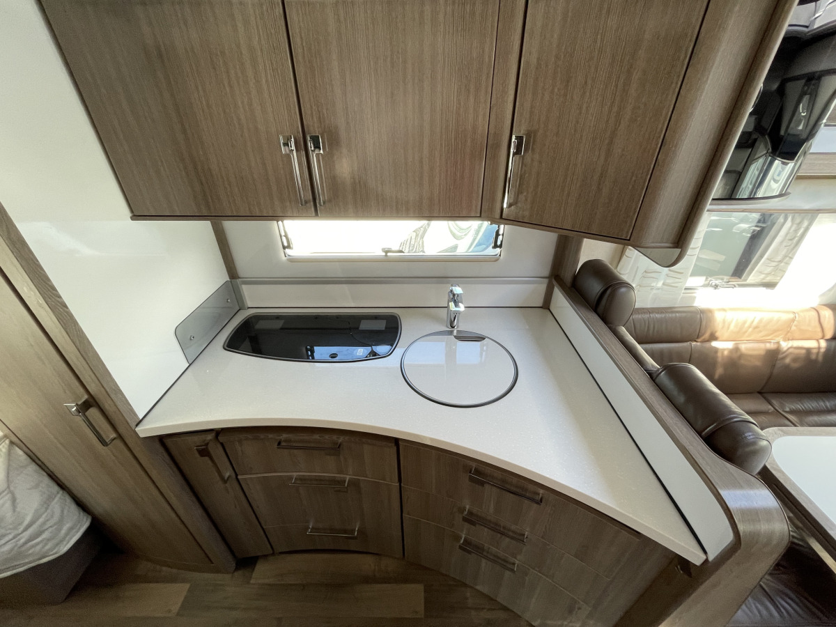 KABE KABE TM I 910 (Hydr stödben, cinderella, ac, solcell), bild 5 av 14
