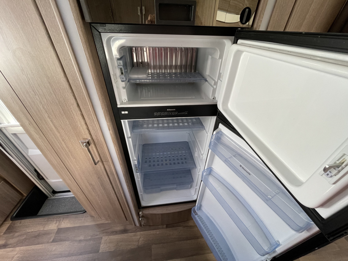 KABE KABE TM I 910 (Hydr stödben, cinderella, ac, solcell), bild 7 av 14