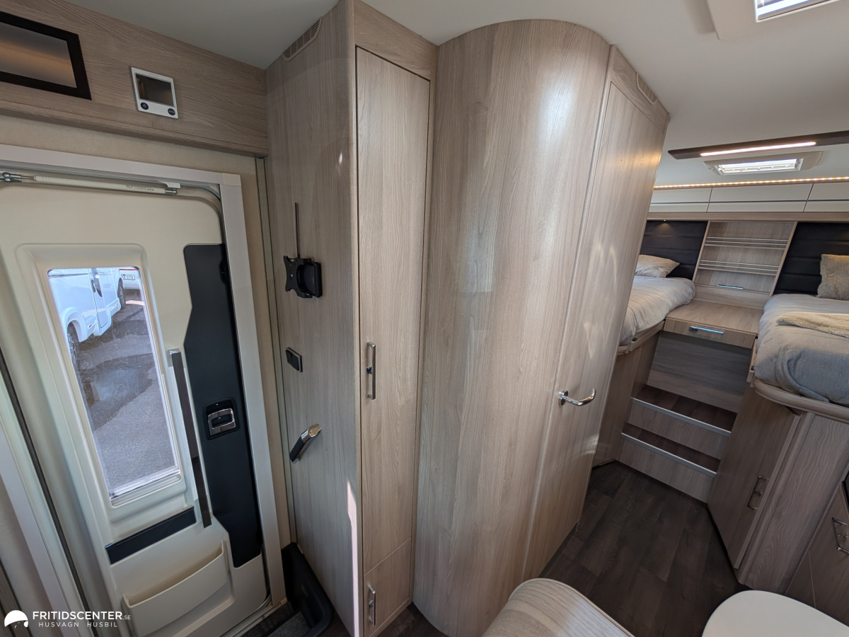 KABE TRAVEL MASTER Classic 740 LGB *ALDE / Classic är tillbaka, bild 12 av 30