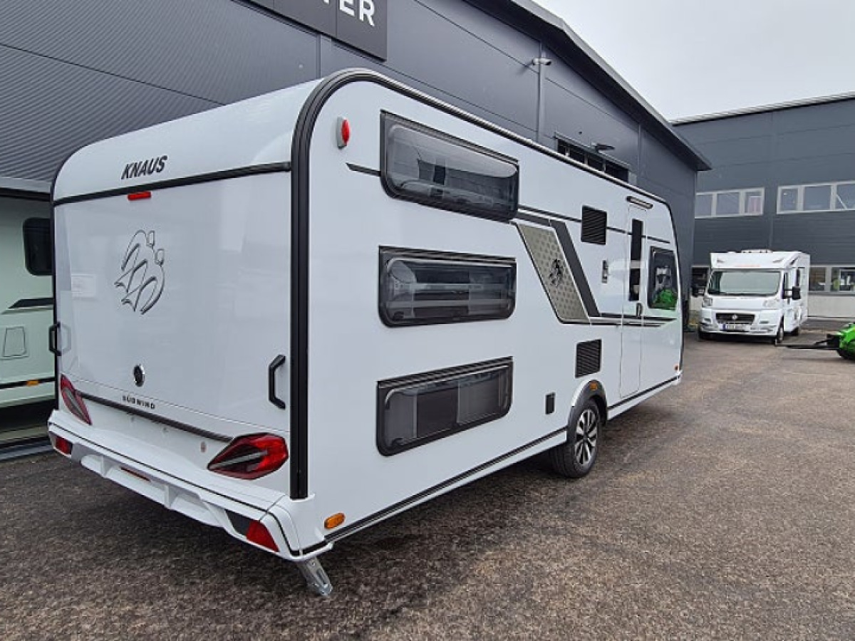 Knaus 580 UK Südwind Black Selection 3 vånings säng, Alde, bild 2 av 12
