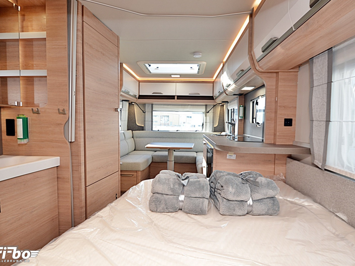Knaus 450 FU Südwind 60 Years, Dubbelbädd, bild 13 av 21