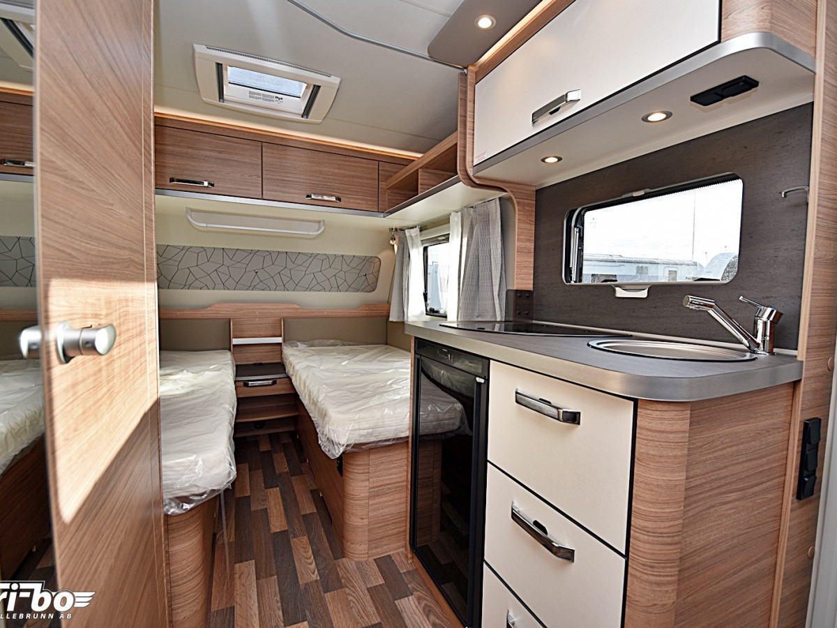 Weinsberg 480 EU CaraOne EDITION [HOT], Långbäddar, bild 10 av 26