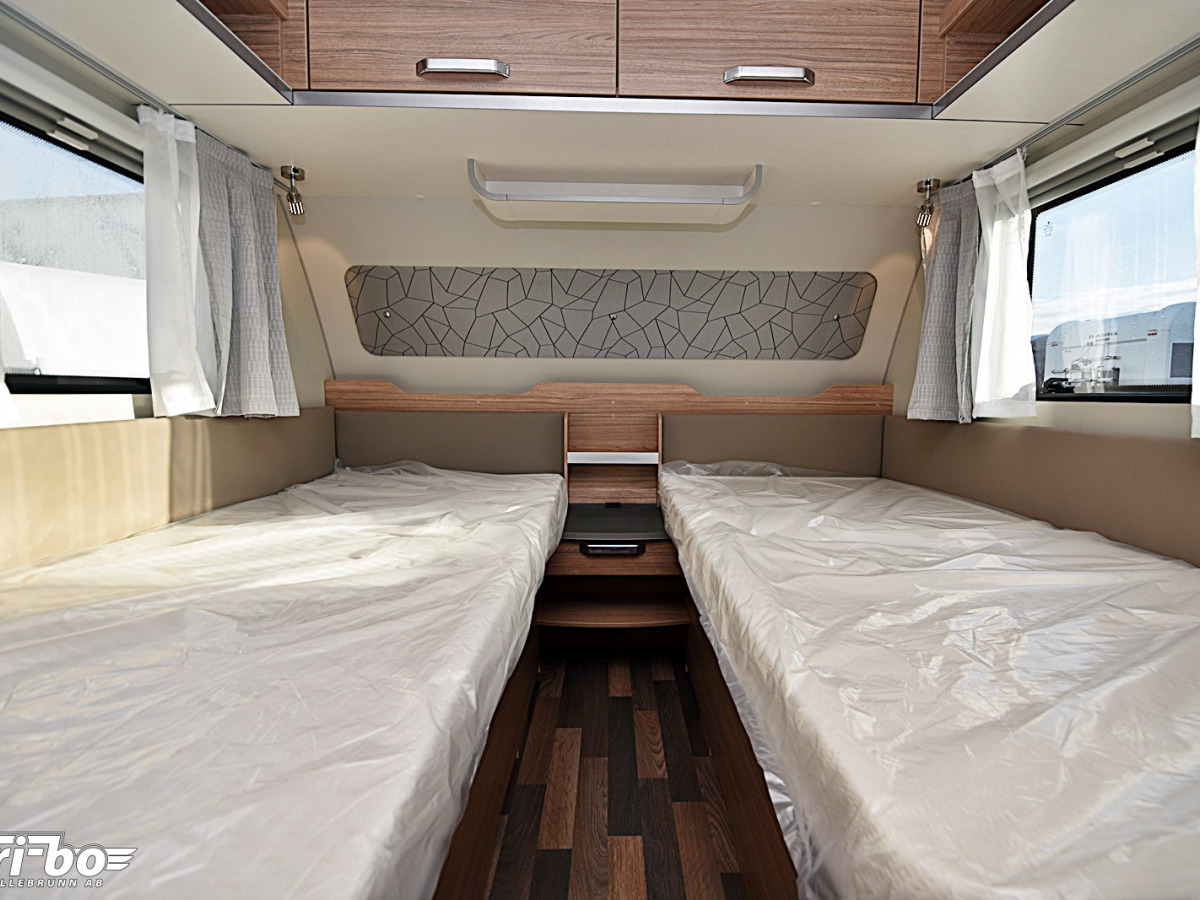 Weinsberg 480 EU CaraOne EDITION [HOT], Långbäddar, bild 12 av 26