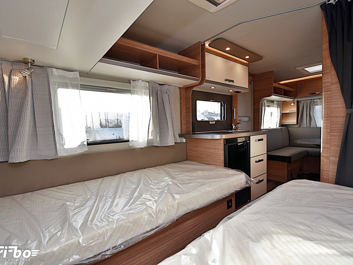 Weinsberg 480 EU CaraOne EDITION [HOT], Långbäddar, bild 18 av 26