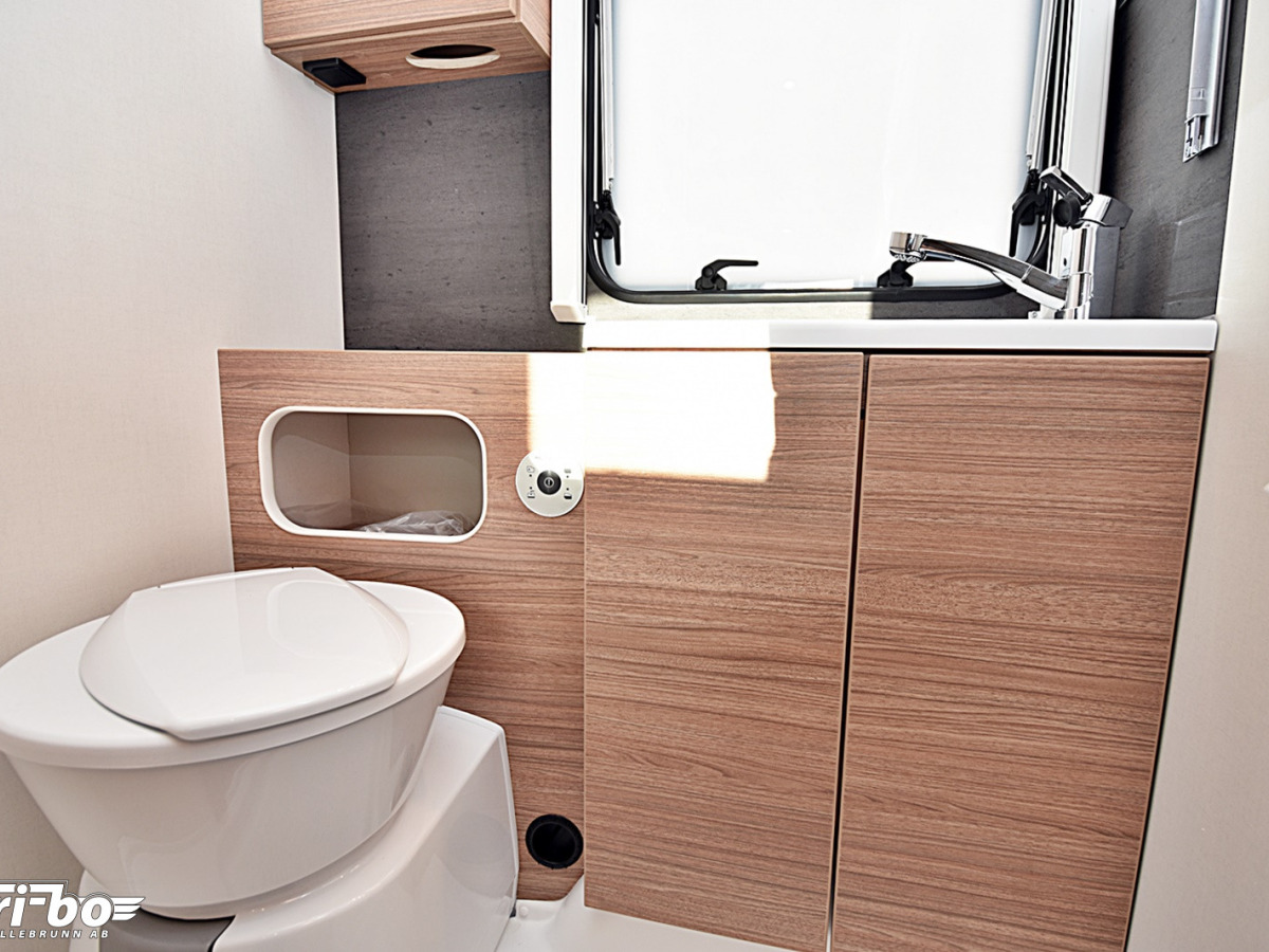 Weinsberg 480 EU CaraOne EDITION [HOT], Långbäddar, bild 25 av 26