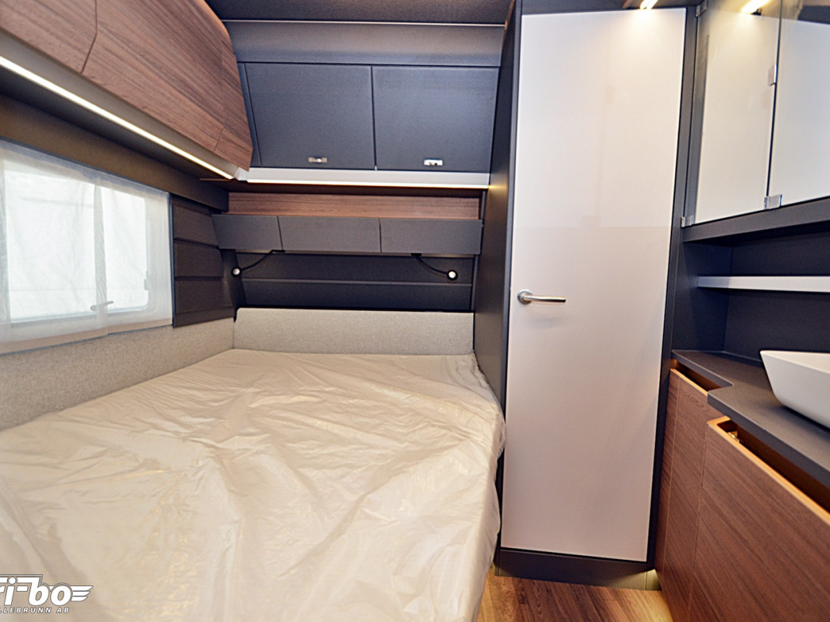Knaus 500 FU AZUR, Dubbelbädd, bild 12 av 30