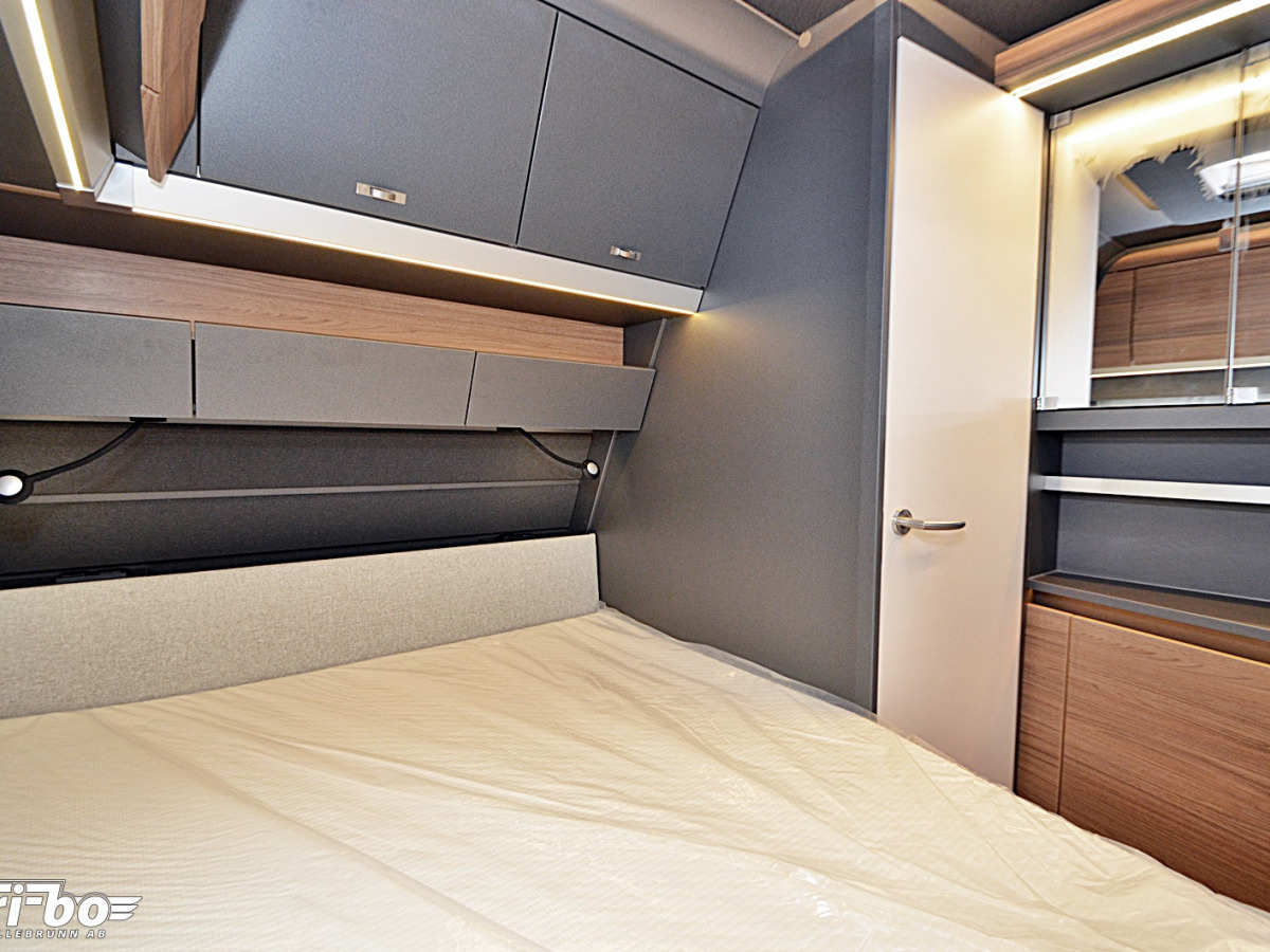 Knaus 500 FU AZUR, Dubbelbädd, bild 14 av 30