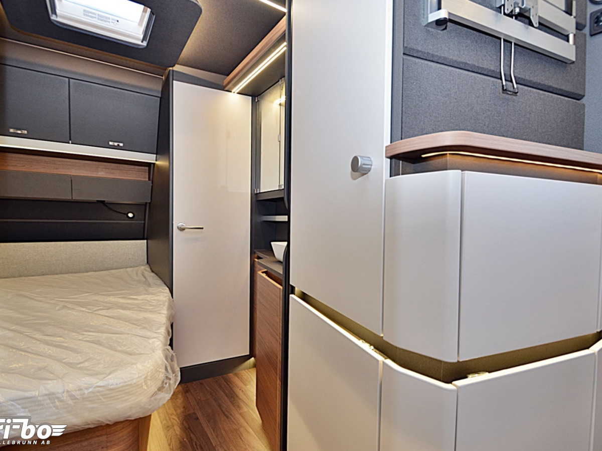 Knaus 500 FU AZUR, Dubbelbädd, bild 26 av 30