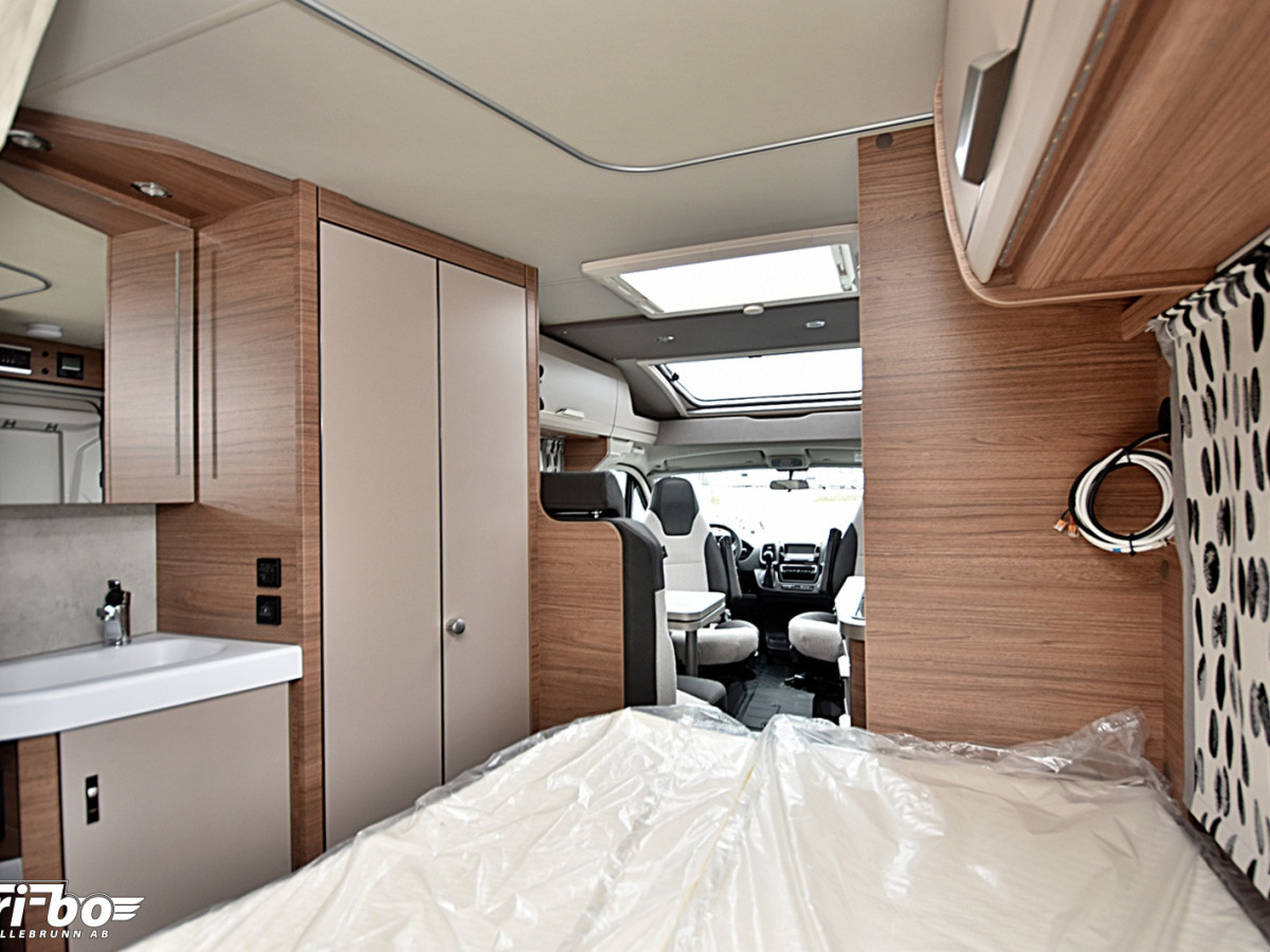Knaus 550 MF VAN TI Vansation Dubbelbädd, bild 13 av 23