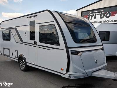 Knaus 540 UE Südwind Black Selection, Långbäddar