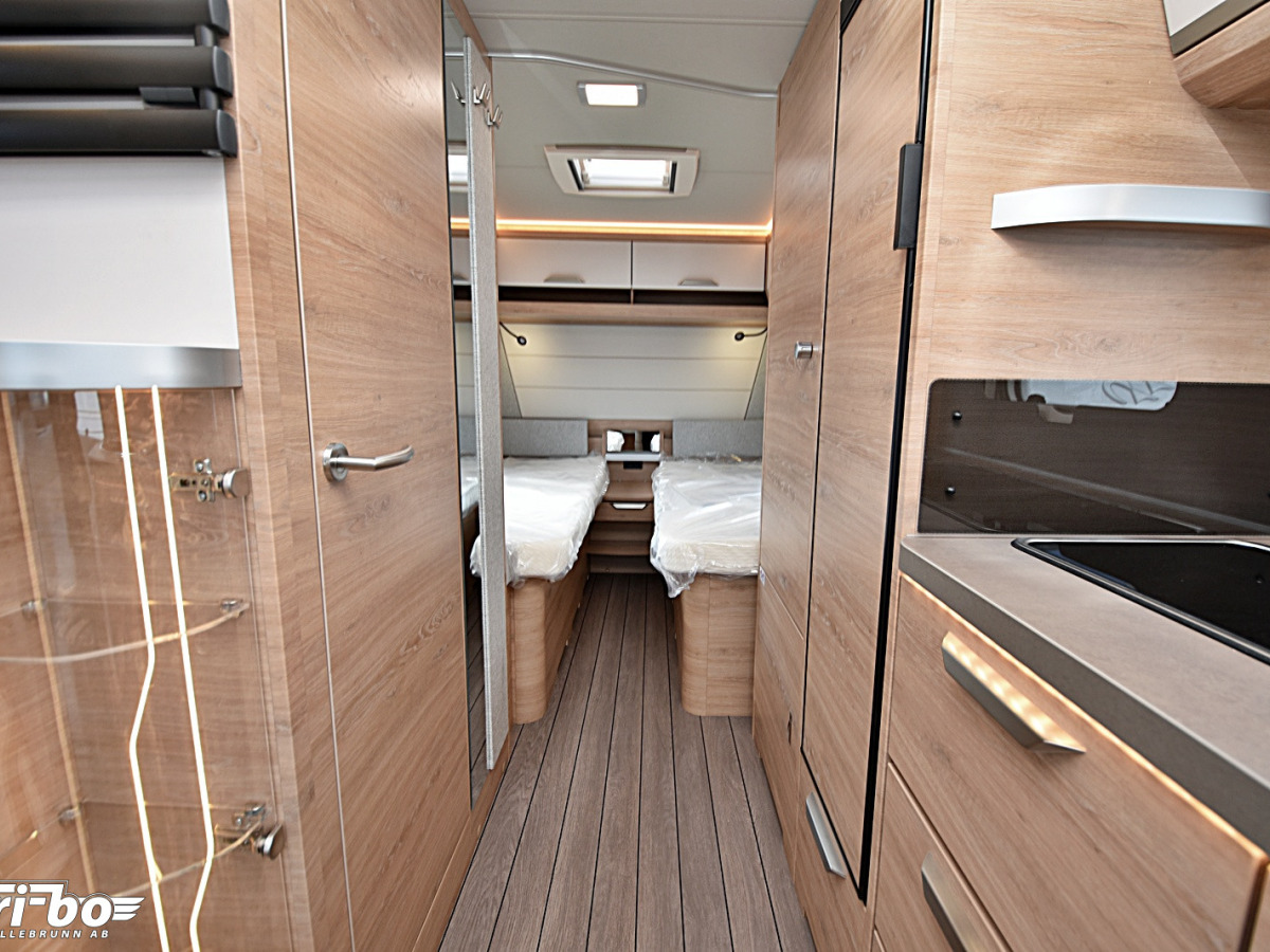 Knaus 540 UE Südwind Black Selection, Långbäddar, bild 13 av 25