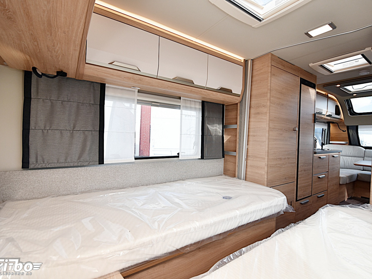 Knaus 540 UE Südwind Black Selection, Långbäddar, bild 18 av 25
