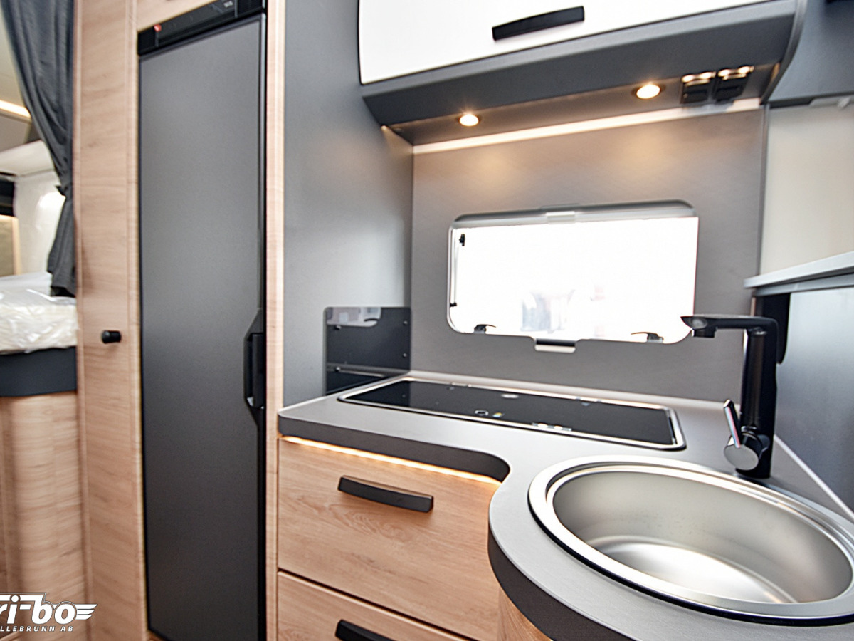Knaus 700 MEG LVE WAVE Platinum Selection Långbäddar, bild 14 av 33
