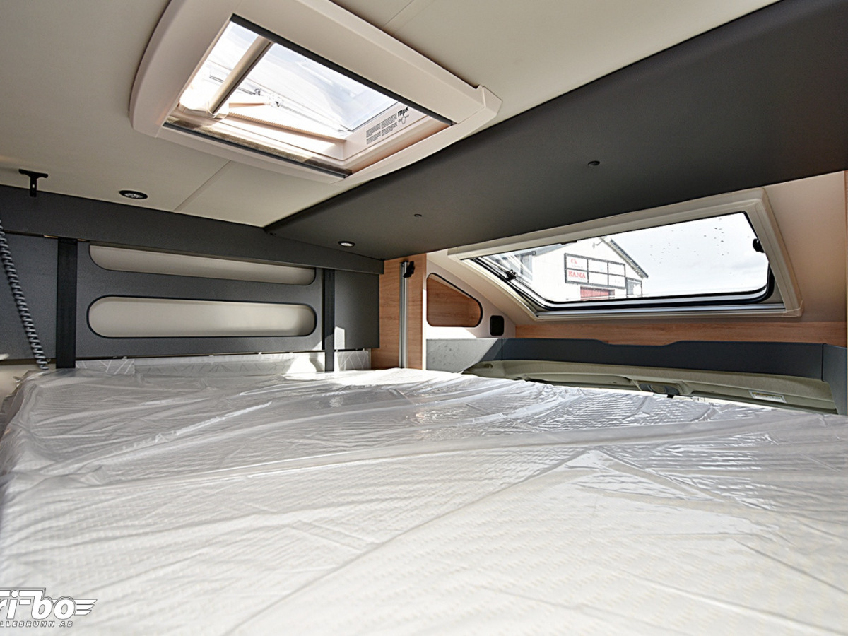 Knaus 700 MEG LVE WAVE Platinum Selection Långbäddar, bild 24 av 33