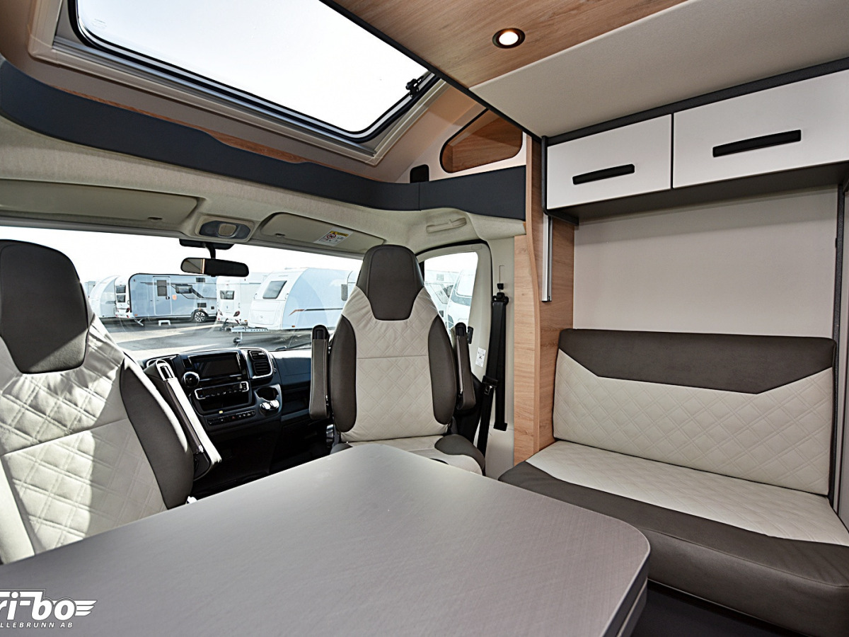 Knaus 700 MEG LVE WAVE Platinum Selection Långbäddar, bild 25 av 33