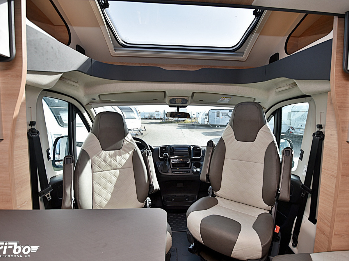 Knaus 700 MEG LVE WAVE Platinum Selection Långbäddar, bild 26 av 33