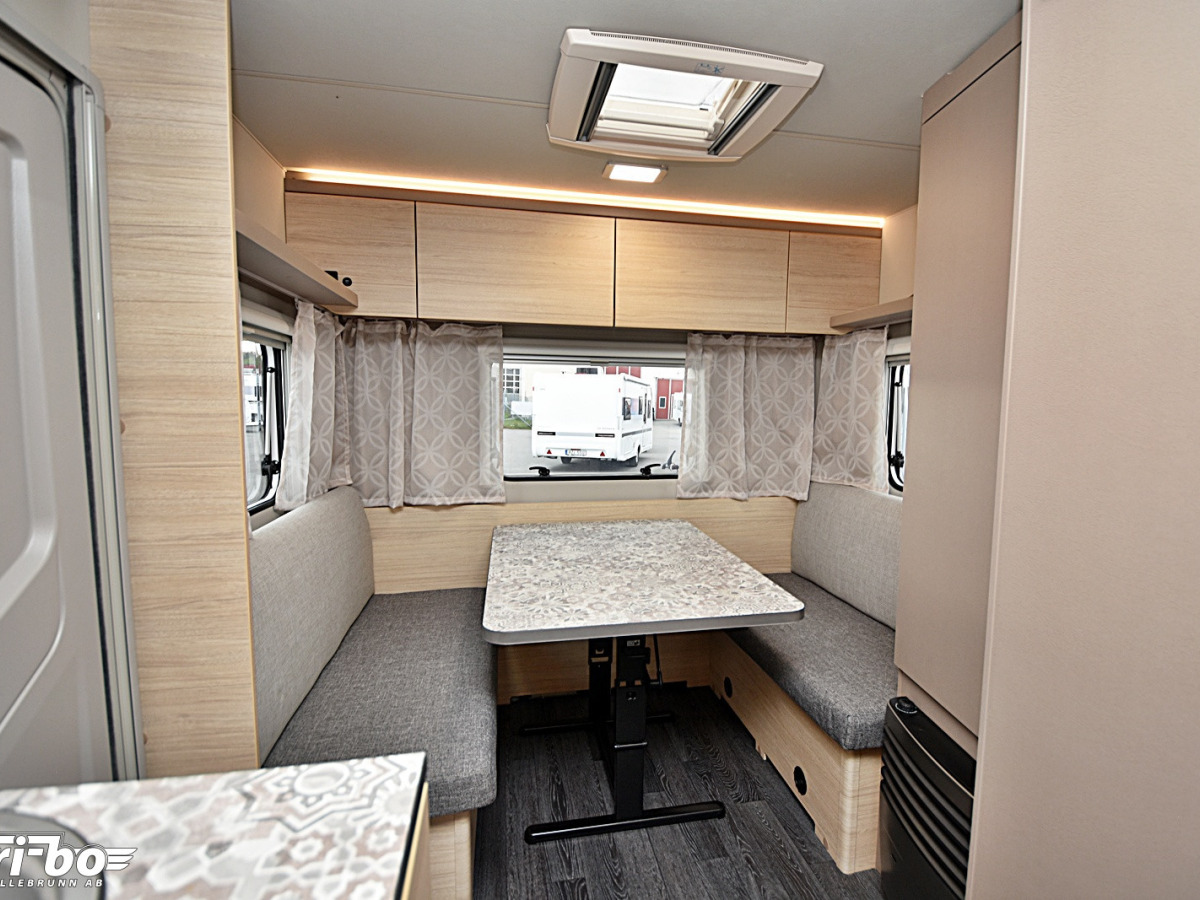 Weinsberg 470 EU CaraCito, Långbäddar *Välutrustad, bild 21 av 21