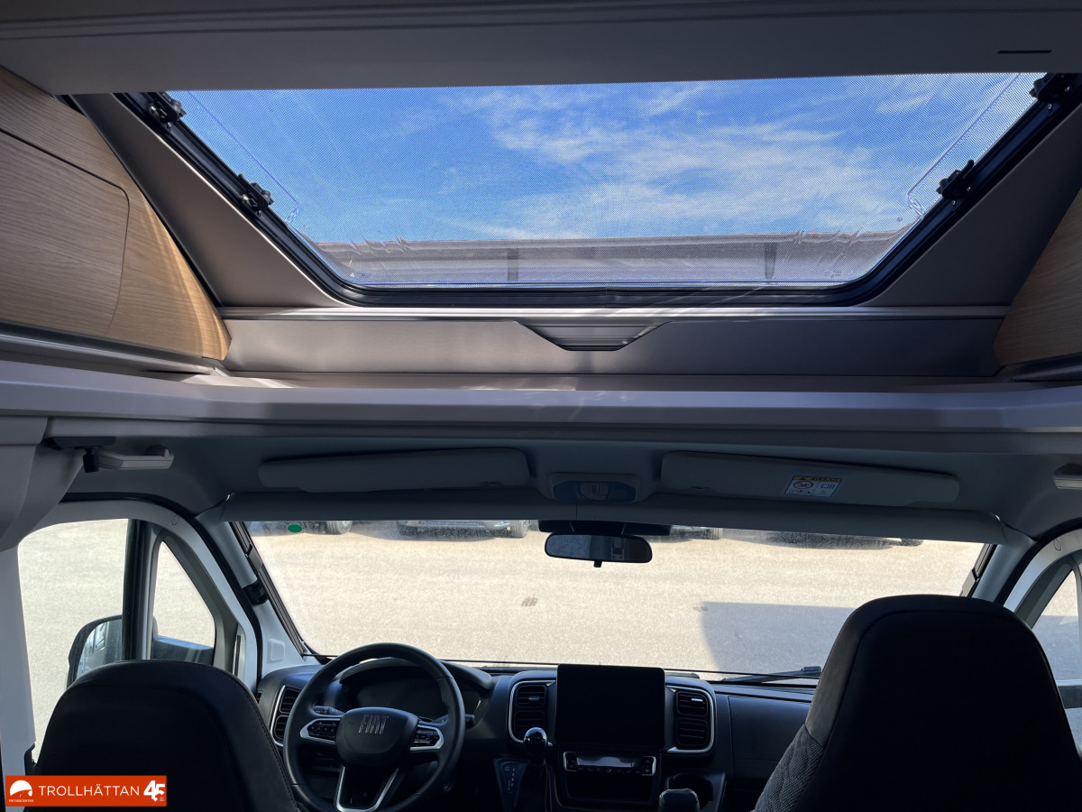 Adria MATRIX PLUS 670 DL/ Face To Face / * HÖSTKAMPANJ*, bild 7 av 28