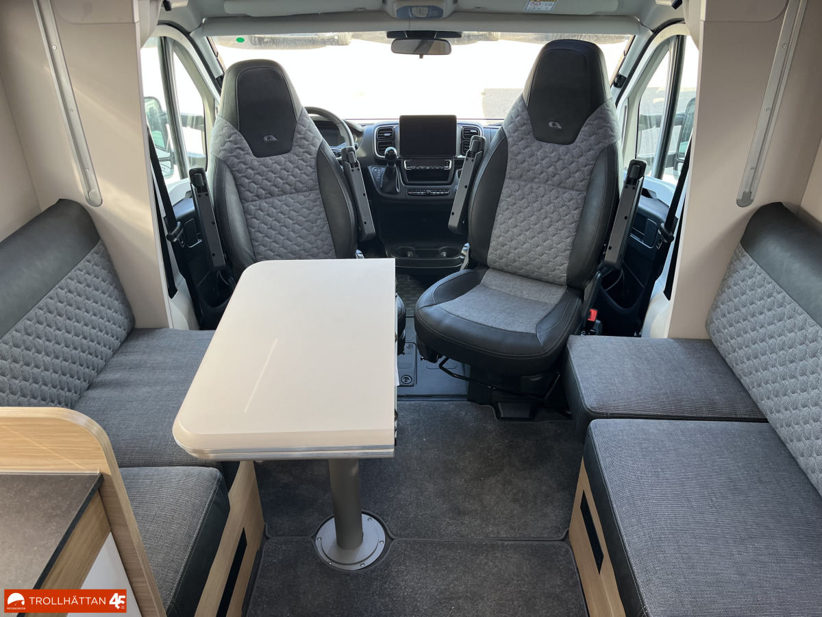 Adria MATRIX PLUS 670 DL/ Face To Face / * HÖSTKAMPANJ*, bild 8 av 28