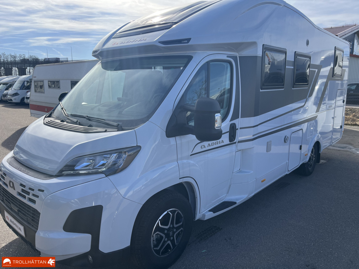 Adria MATRIX PLUS 670 DL/ Face To Face / * HÖSTKAMPANJ*, bild 25 av 28