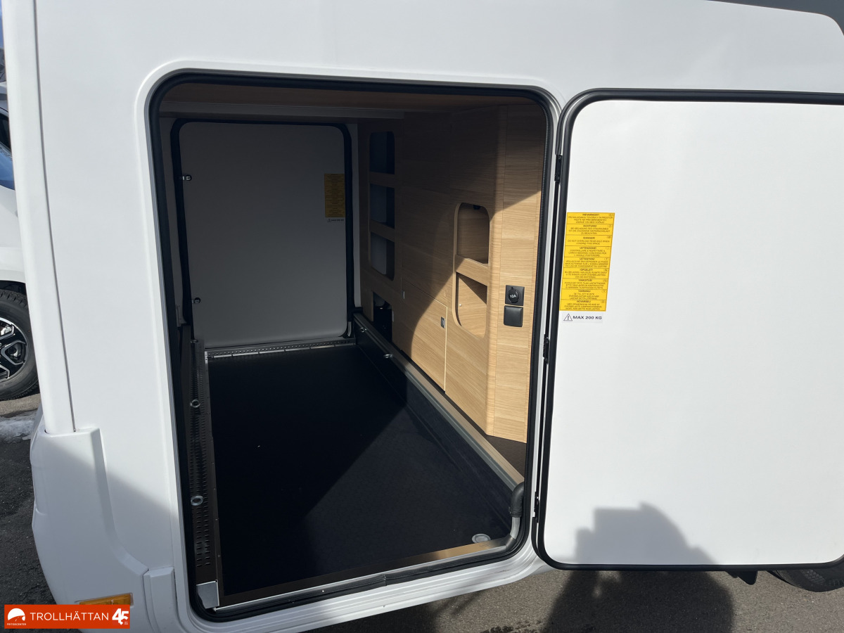 Adria MATRIX PLUS 670 DL/ Face To Face / * HÖSTKAMPANJ*, bild 28 av 28