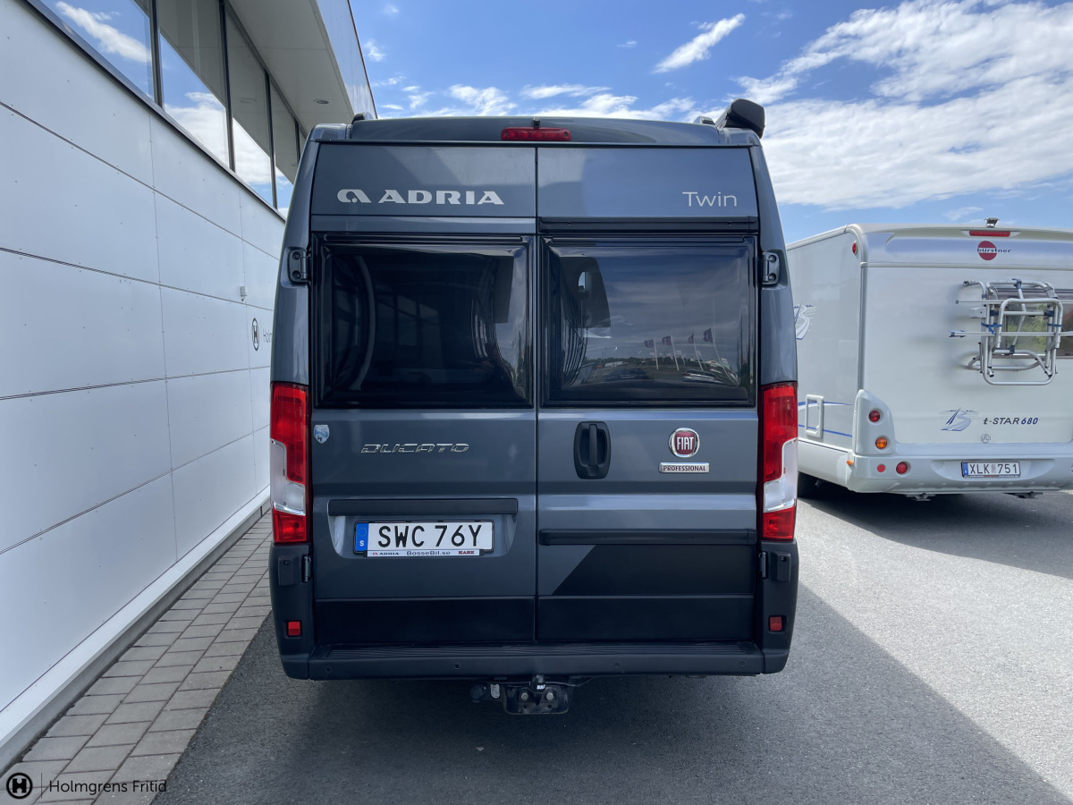 Adria TWIN 640 SGX, bild 2 av 10