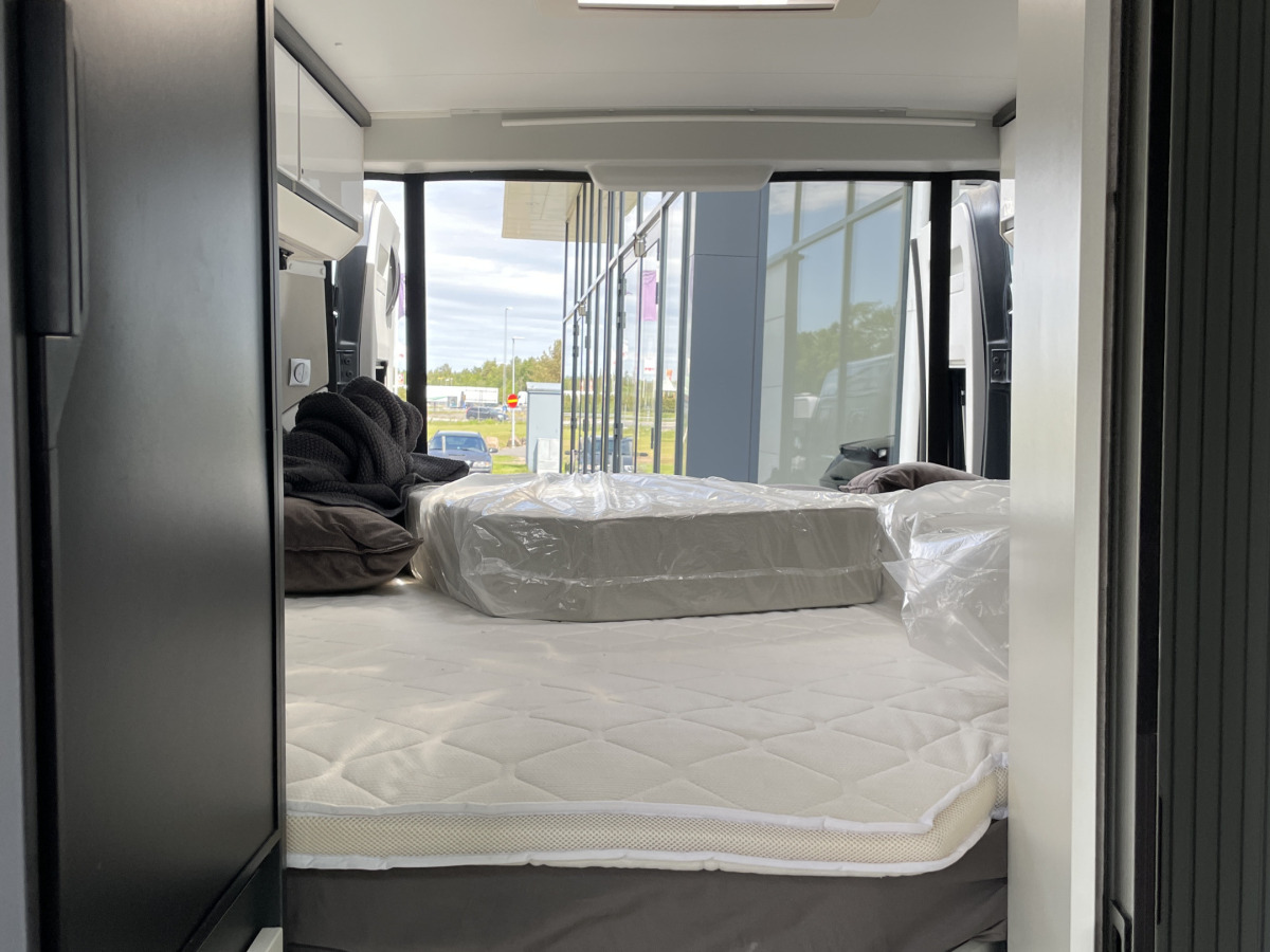 Adria TWIN 640 SGX, bild 9 av 10
