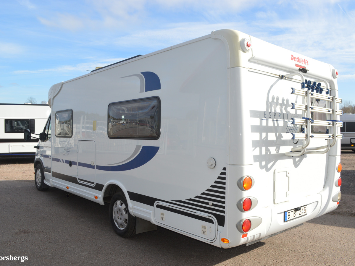 Dethleffs RT 7014 Låga sängar, dusch/toa bak / AL-KO AMC, bild 20 av 23