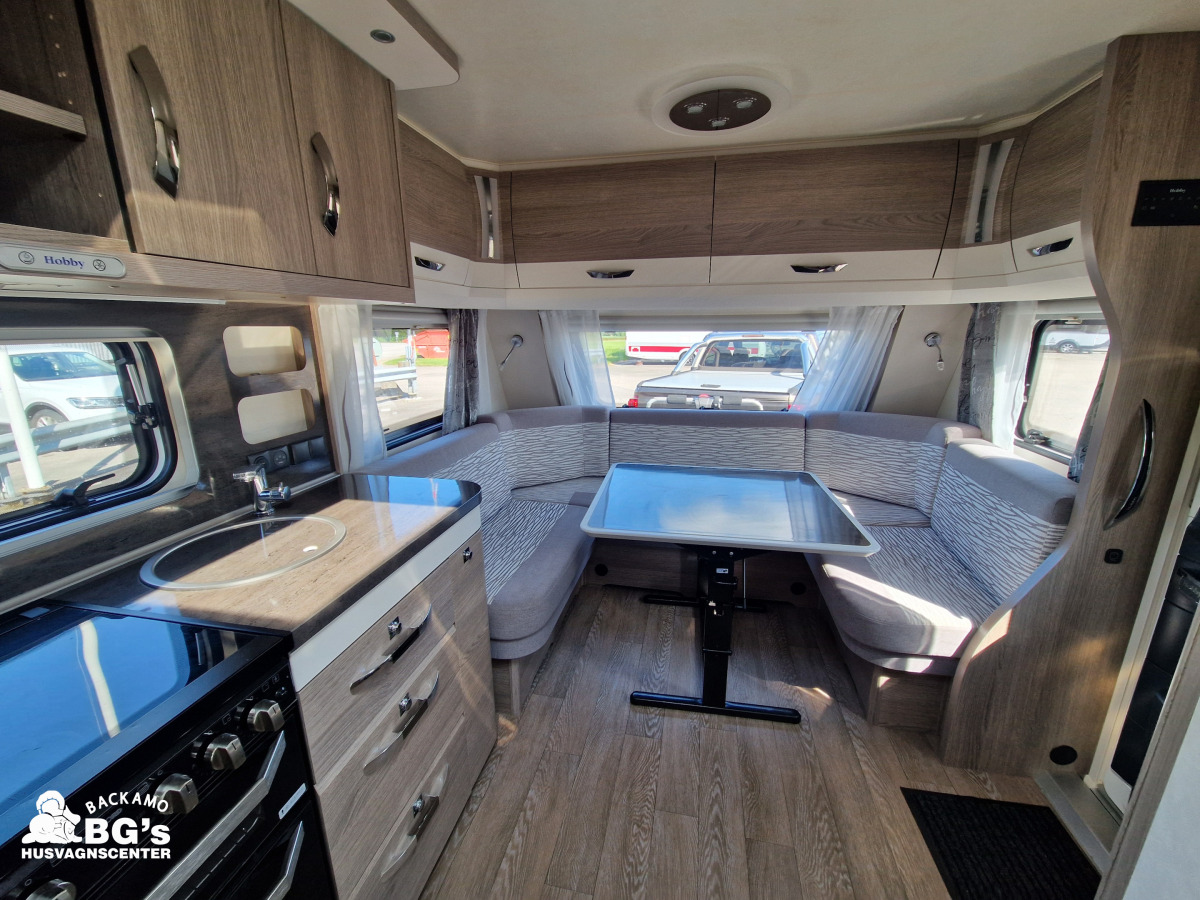 Hobby 650 KFU PRESTIGE //LAGERRENSNING//, bild 2 av 10