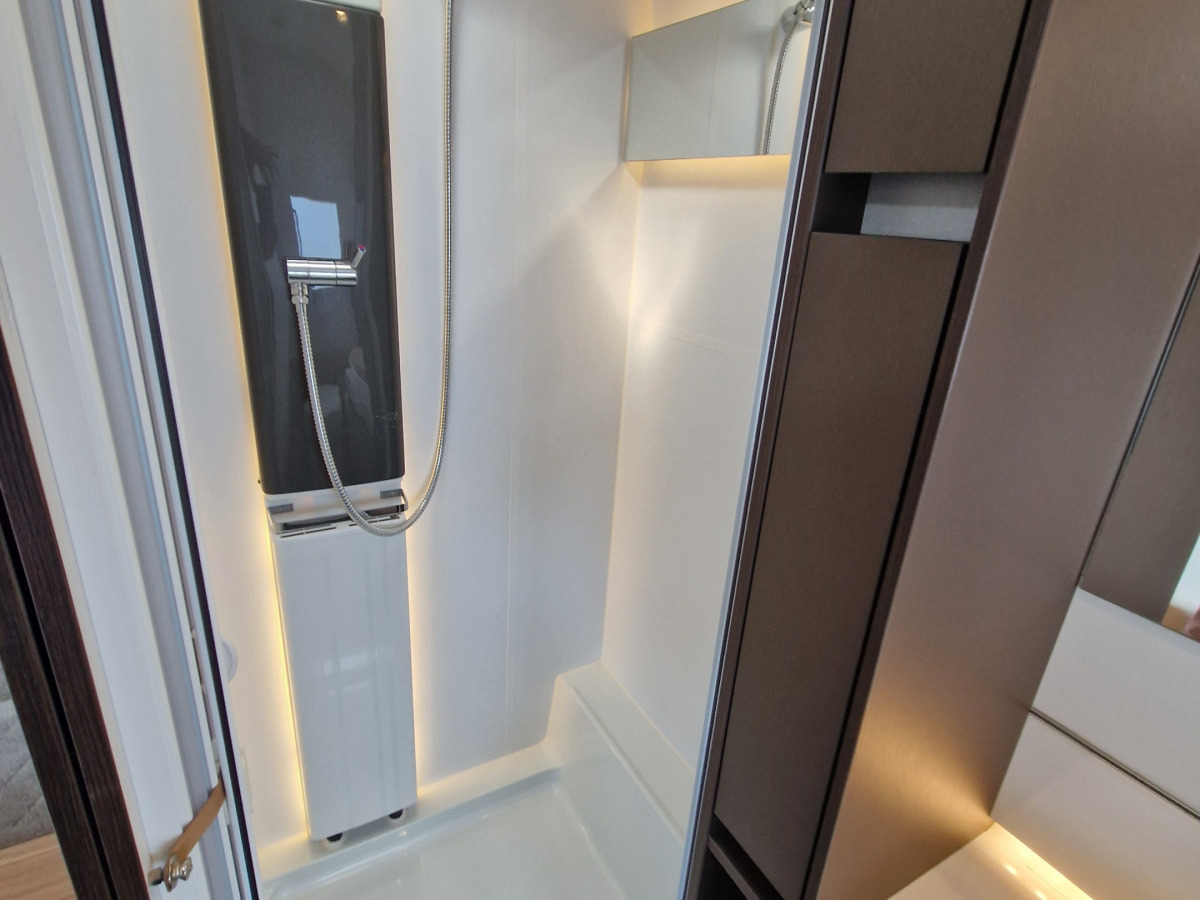 Adria ALPINA 663 HT / MOVER, bild 7 av 8
