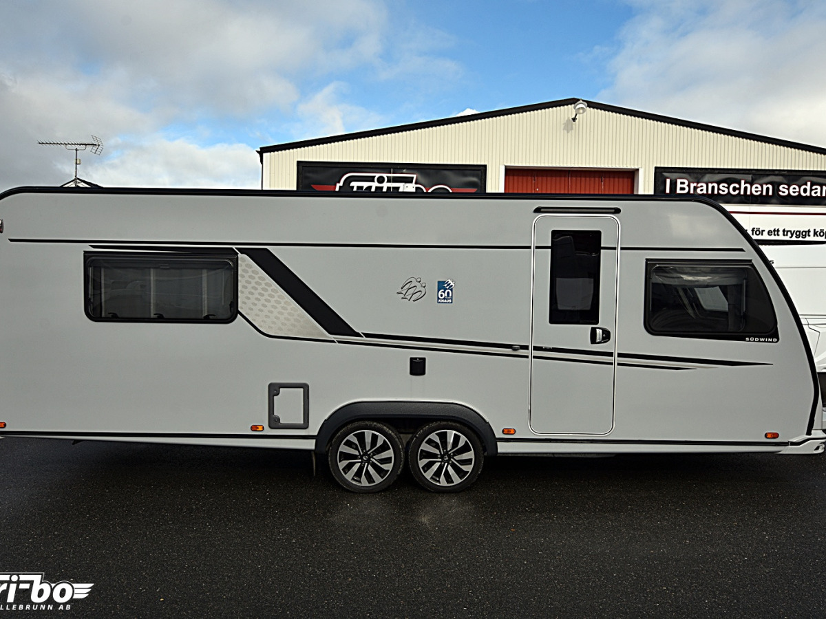 Knaus 650 UX Südwind, Queenbed, bild 3 av 31